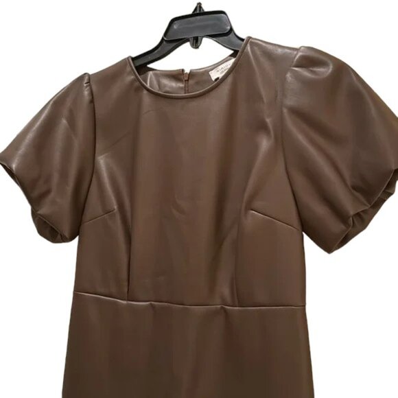Kirious Dresses & Skirts - Brown short sleeved leatherette dress!
